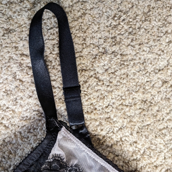 Wacoal Black Lace Back Closure Bra Size 38D Adjustable Straps Retro Chic - Picture 4 of 6